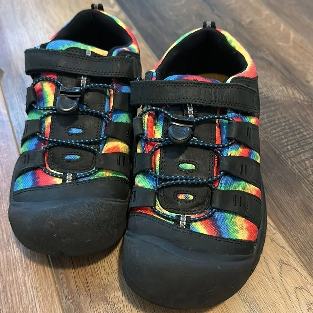 Keen Newport Black/Original Tie Dye Water/Hiking‎ Shoes Sandals Size 5